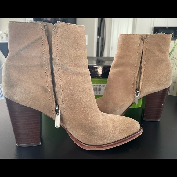 Sam Edelman Blake Oatmeal Ankle Booties - Picture 3 of 8